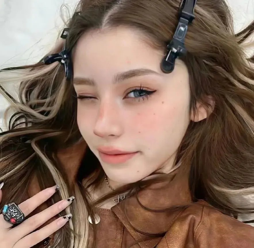 六壮士